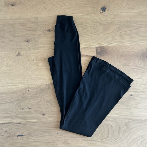 OFFLINE bell shaped leggings - Picture 3 of 3